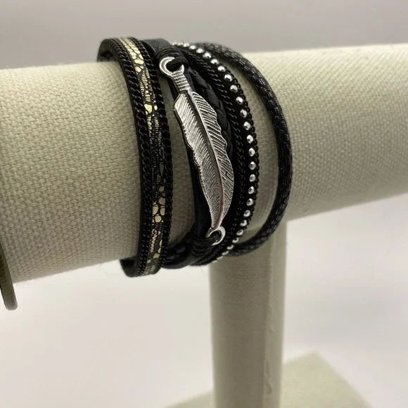 Set of 2 Wrap Leather Bracelets - Picture 4 of 8